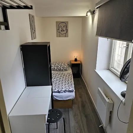 Vandrarhem A - Centrum *